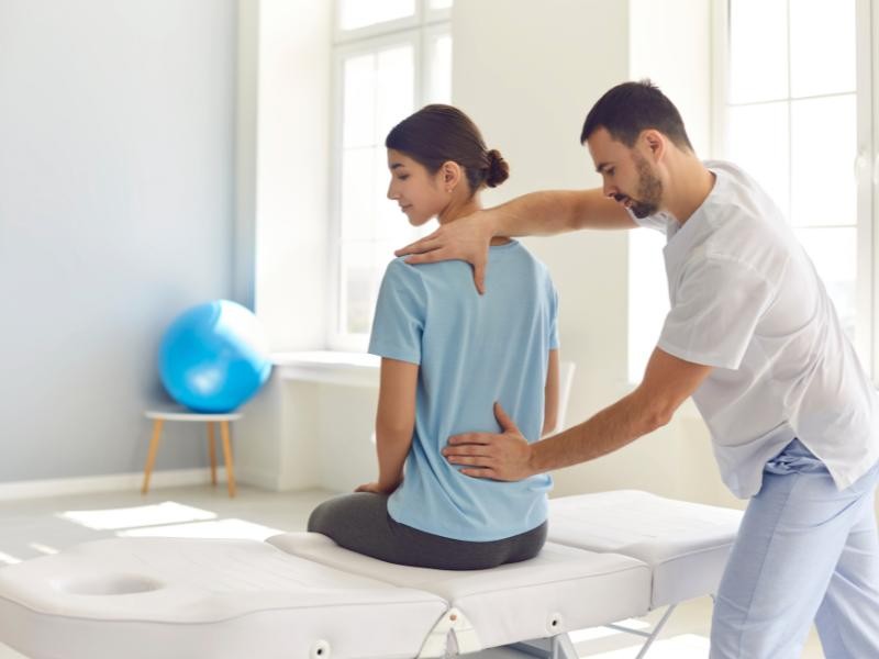 Pós-operatório da cirurgia de escoliose: dicas para uma recuperação completa